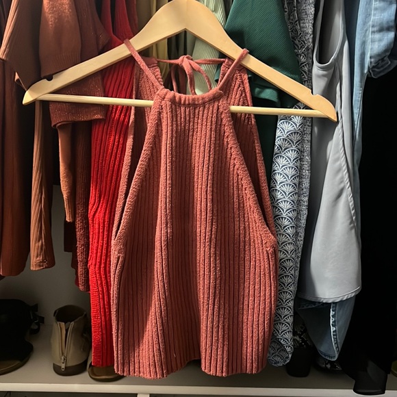 La Hearts Tops - 5/$20✨✨L.A. Hearts Rust Orange Red Tie Back Cropped Halter S (Small)